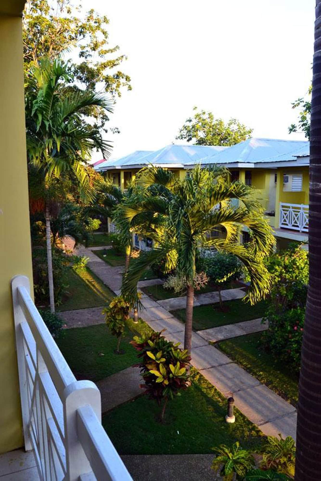 Merrils Beach Resorts Lll เนกริล ภายนอก รูปภาพ