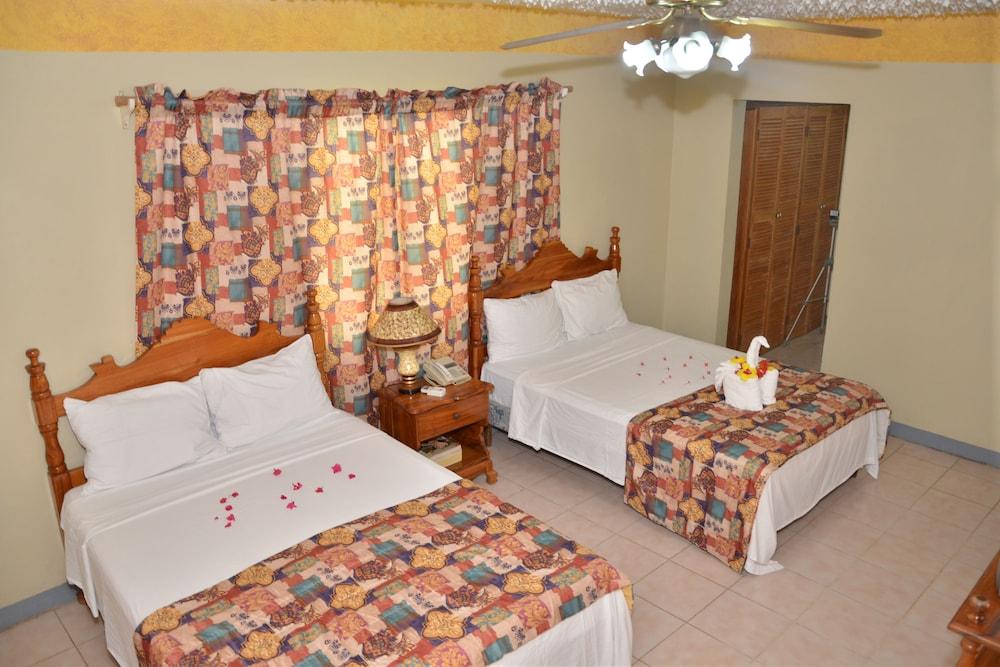 Merrils Beach Resorts Lll เนกริล ภายนอก รูปภาพ