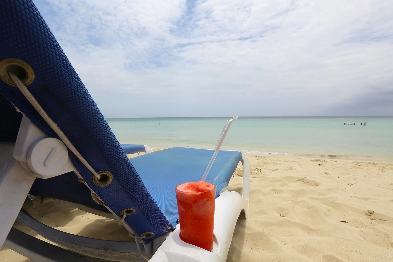 Merrils Beach Resorts Lll เนกริล ภายนอก รูปภาพ