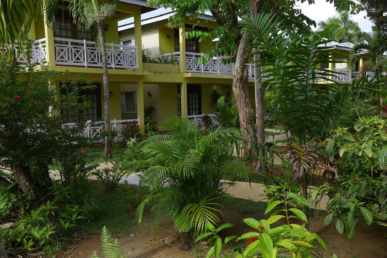 Merrils Beach Resorts Lll เนกริล ภายนอก รูปภาพ