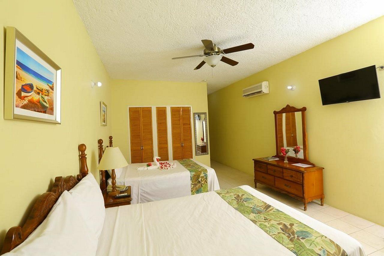 Merrils Beach Resorts Lll เนกริล ภายนอก รูปภาพ